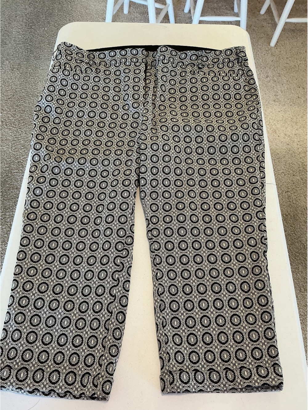 Lane Bryant Women's Printed Capri Pants Size 24